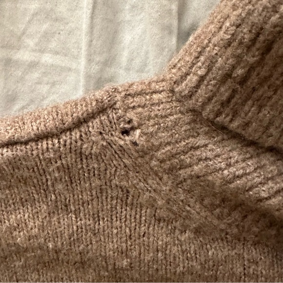 H&M Wool-blend Turtleneck Sweater - Picture 2 of 3